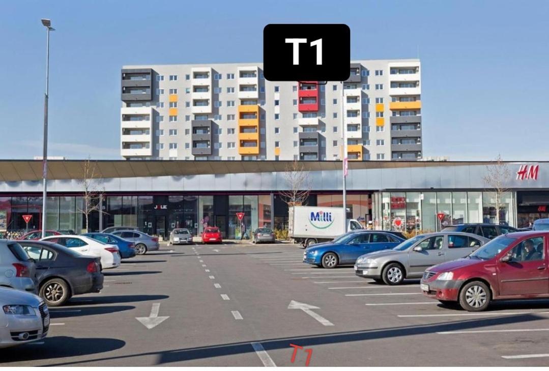 Lotus Area On Apartamento Oradea Exterior foto